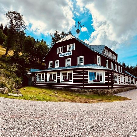 Horský hotýlek Bílá Labuť Pec pod Snezkou Exterior foto