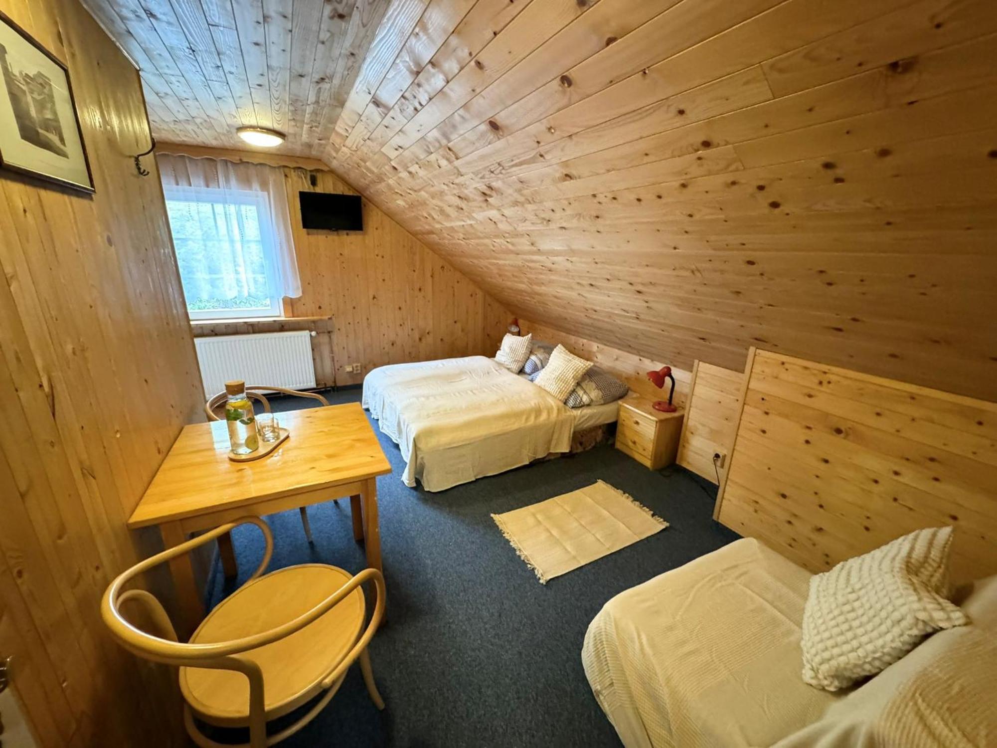 Horský hotýlek Bílá Labuť Pec pod Snezkou Quarto foto