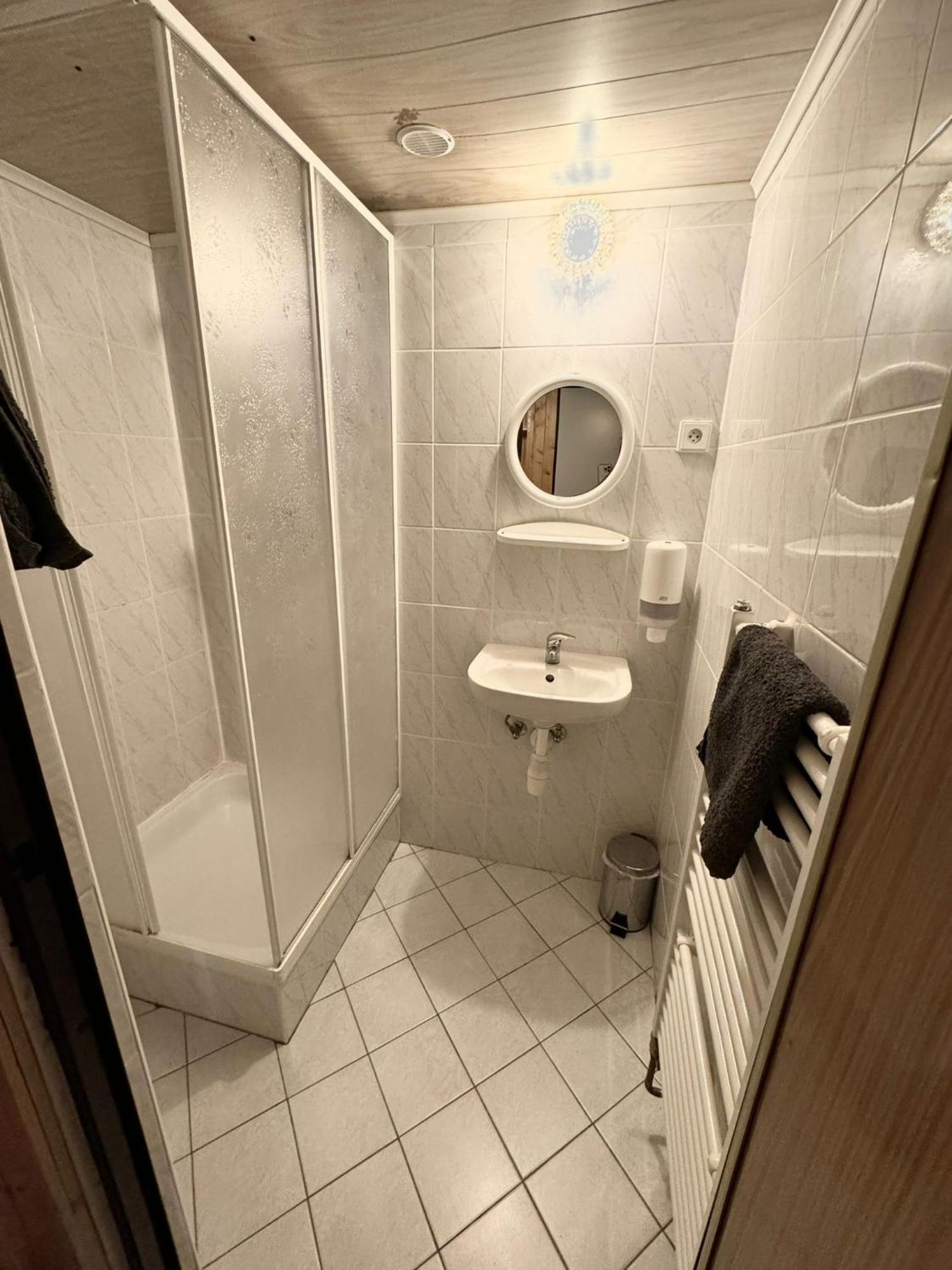 Horský hotýlek Bílá Labuť Pec pod Snezkou Quarto foto